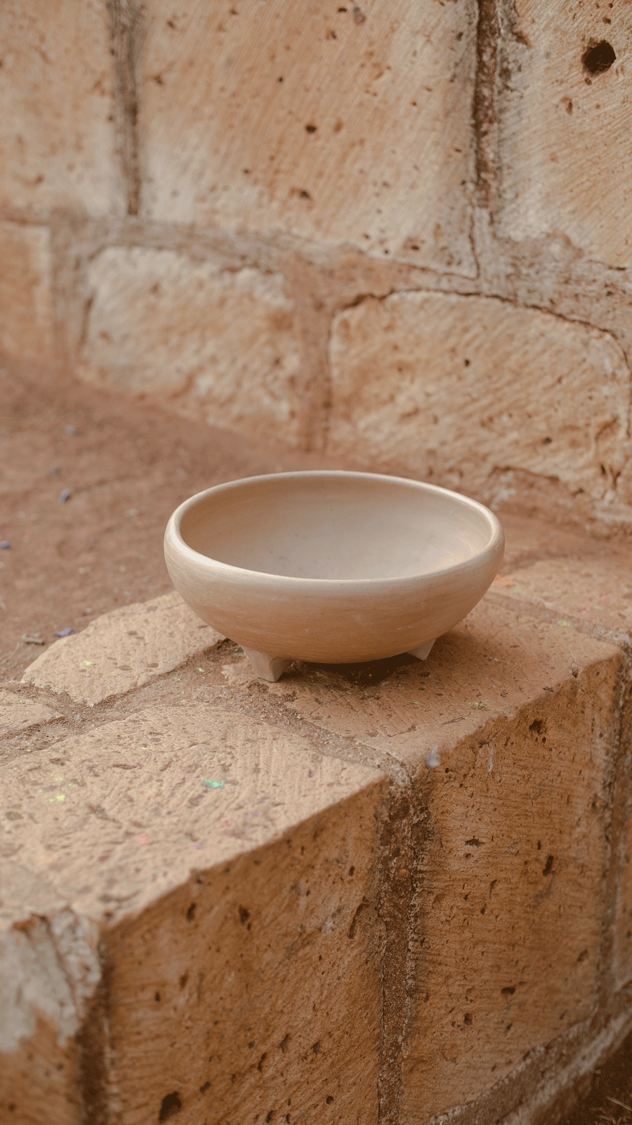 Kantunil Footed Bowl Grande